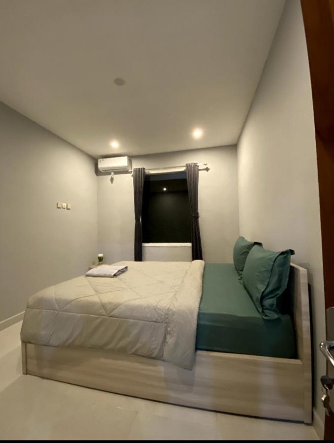 Sukha Homestay Kuta  Екстер'єр фото