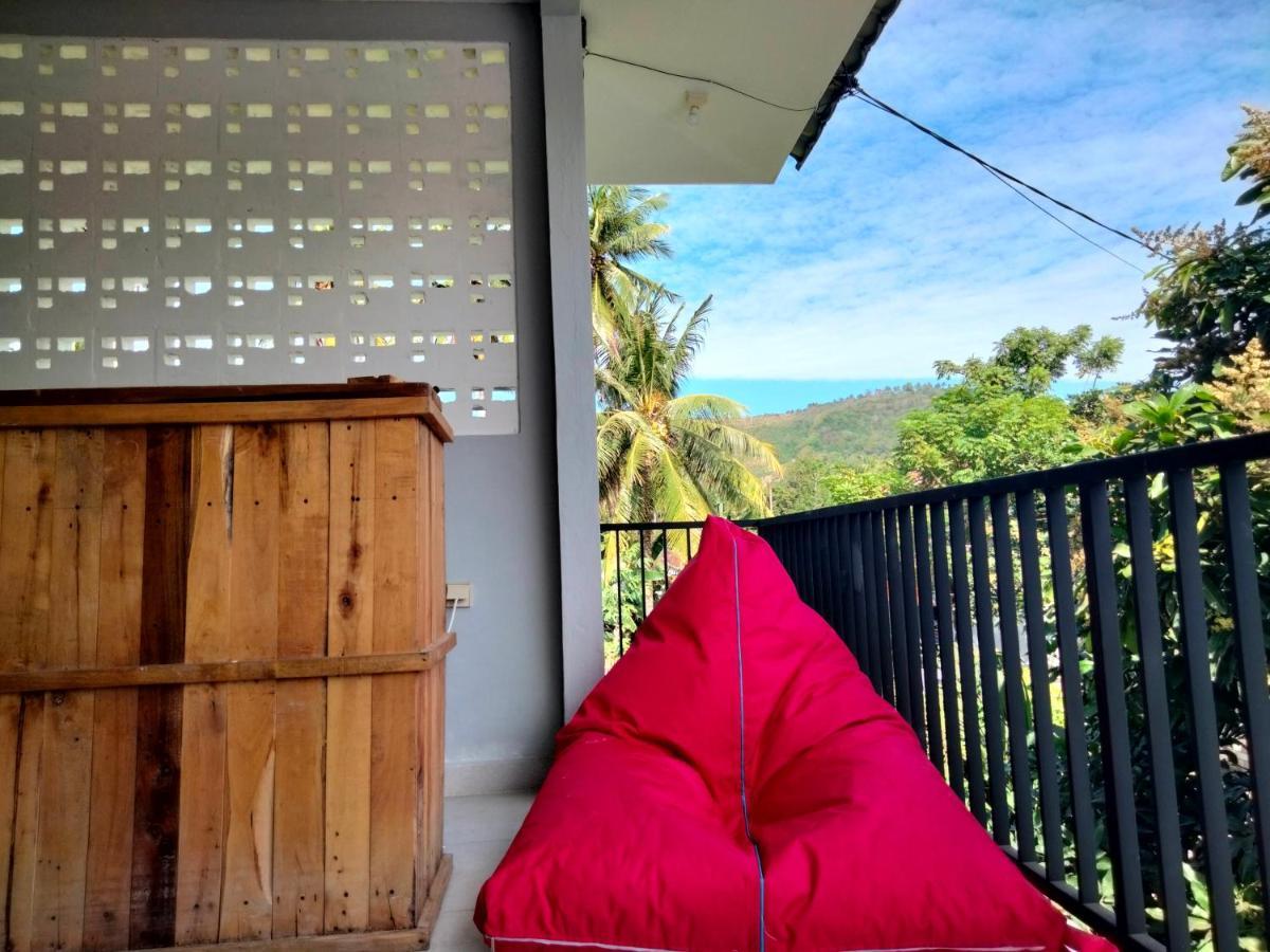 Sukha Homestay Kuta  Екстер'єр фото