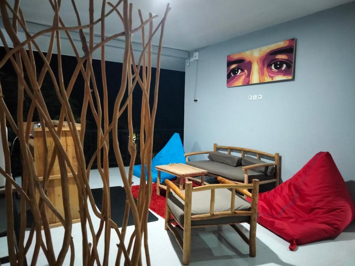 Sukha Homestay Kuta  Екстер'єр фото